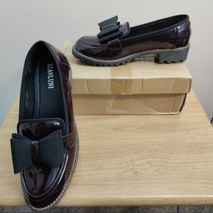 Women’s Patent Leather Bowknot Slip Ons